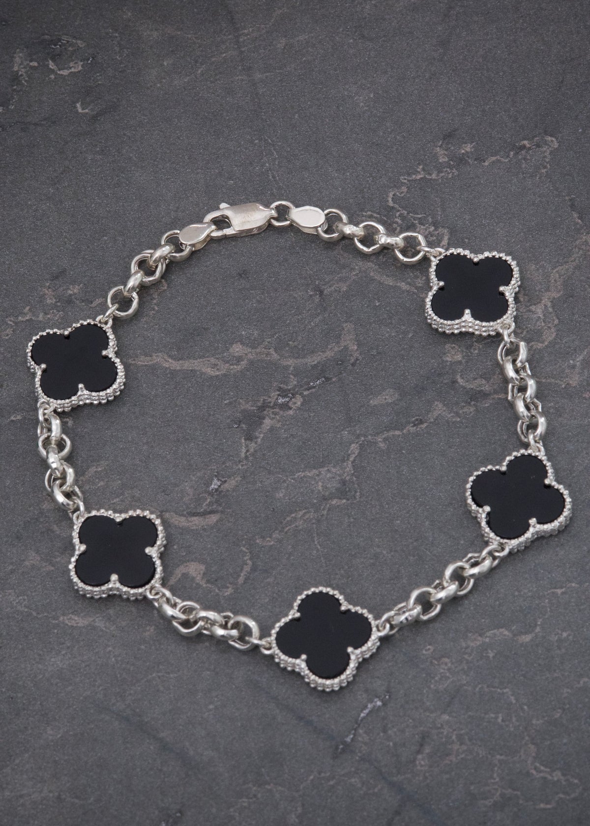 Pulso Lucky Clover Piedra Negra 8.2gr / 20cm / 14mm — Plata 925