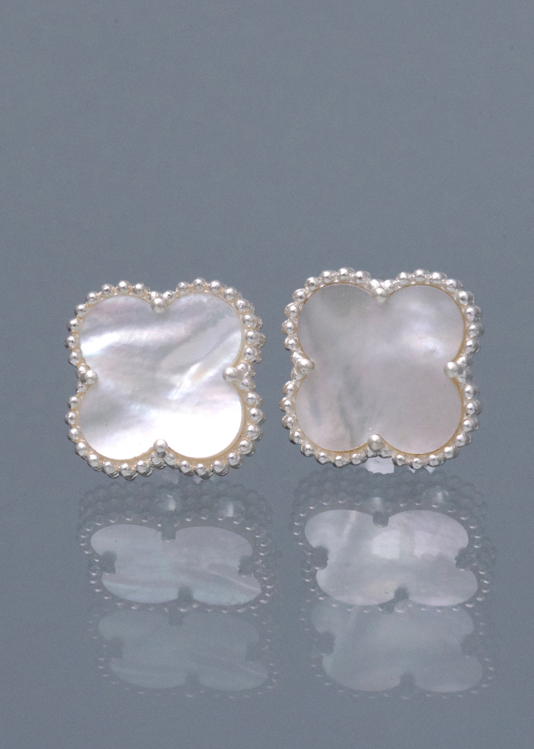 Topos Lucky Clover Piedra Blanca 3.15gr / 1.2cm / 12mm — Plata 925