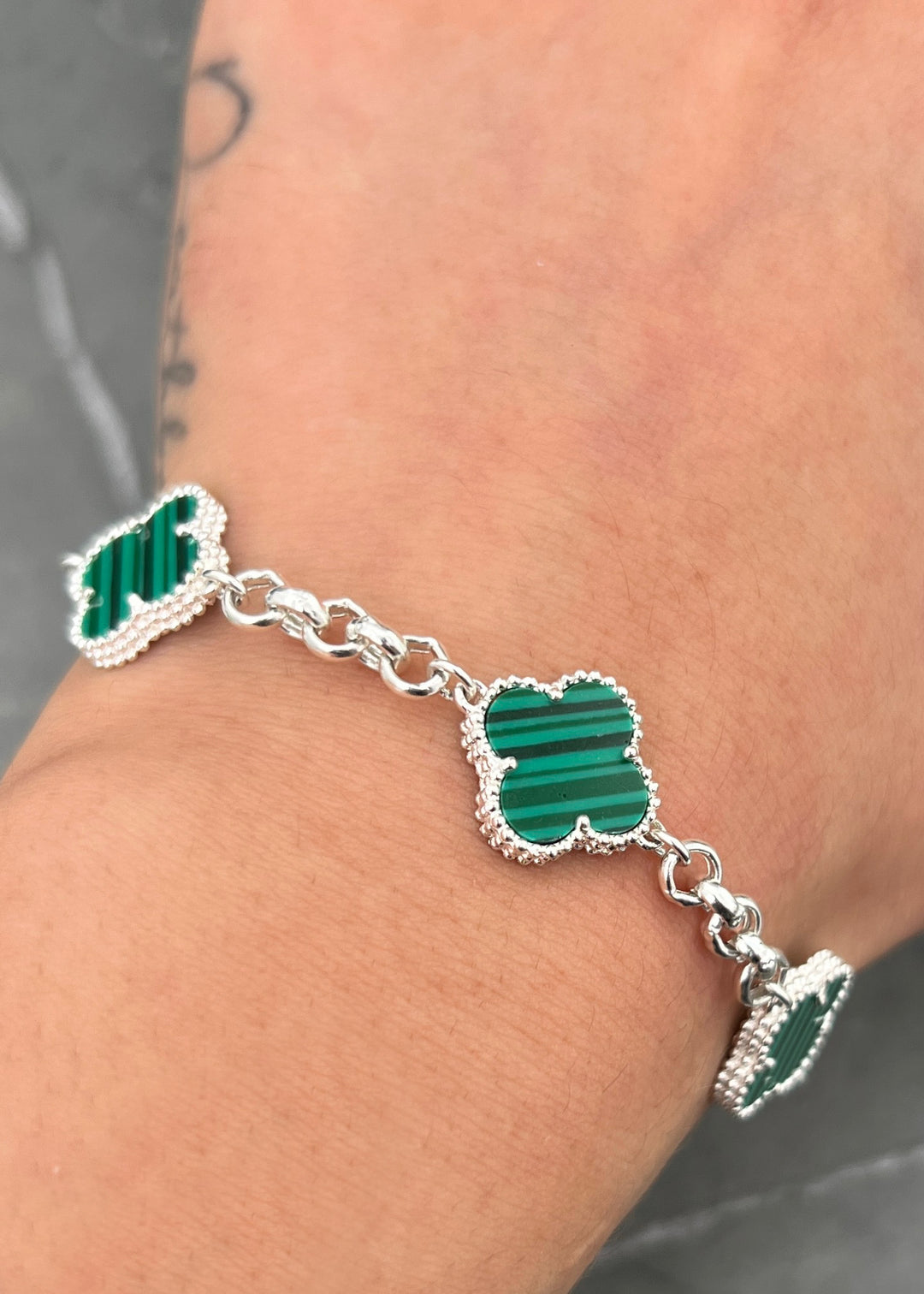 Pulso Lucky Clover Piedra Verde 7.6gr / 20cm / 13mm — Plata 925