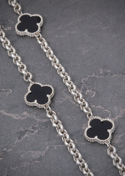 Cadena Lucky Clover Piedra Negra 13.55gr / 50cm / 4.5mm — Plata 925