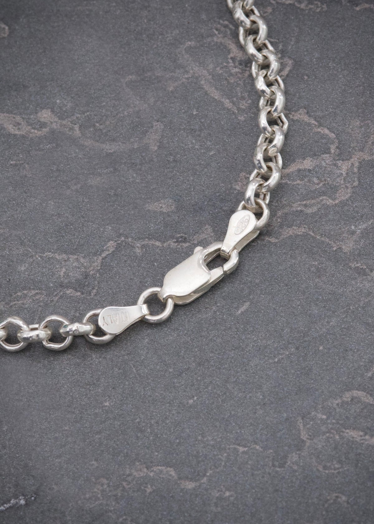 Cadena Lucky Clover Piedra Negra 13.55gr / 50cm / 4.5mm — Plata 925