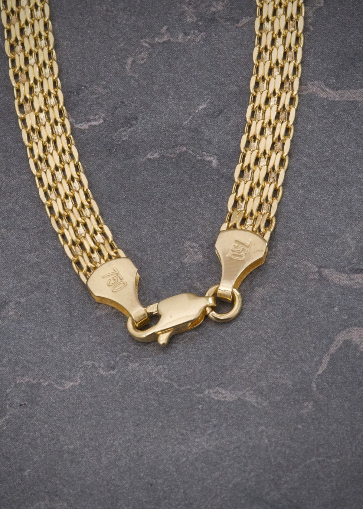 Cadena China 7.4gr / 45cm / 5.7mm — Oro Amarillo