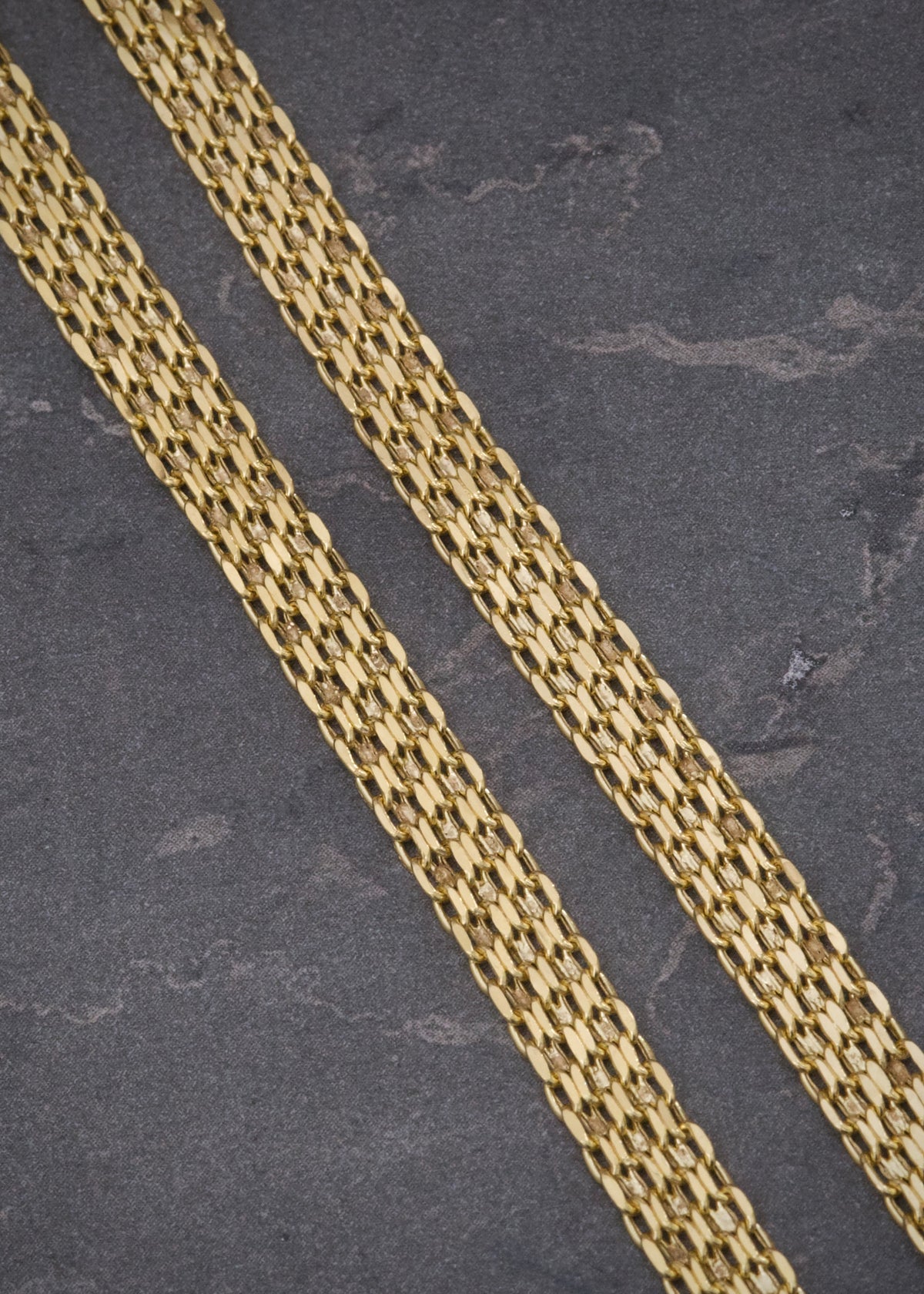 Cadena China 7.4gr / 45cm / 5.7mm — Oro Amarillo