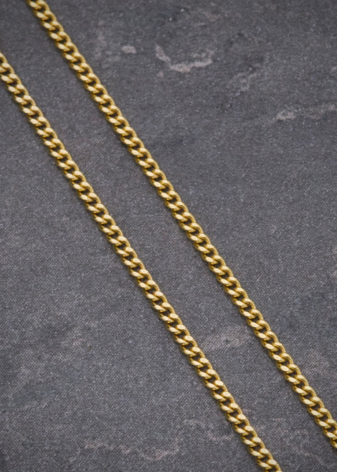Cadena Cubana 2.5gr / 50cm / 1.8mm — Oro Amarillo