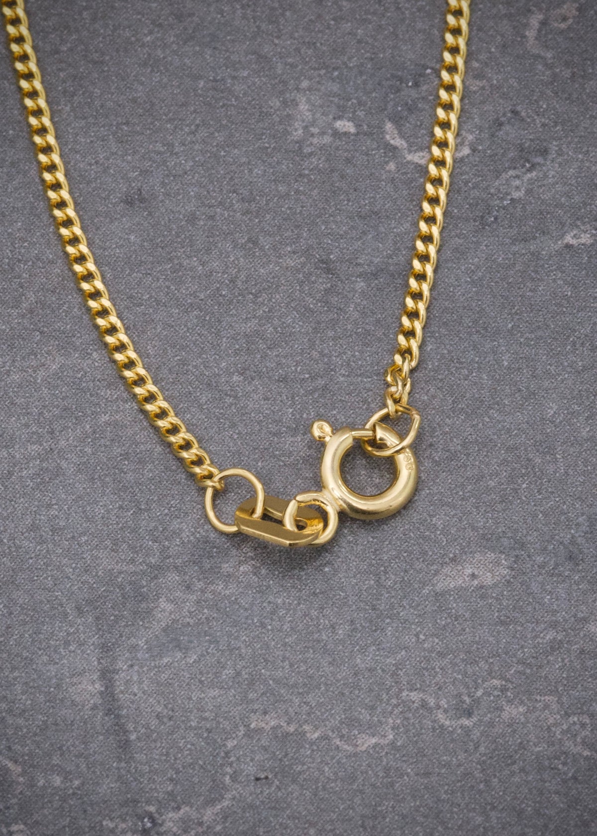 Cadena Cubana 2.5gr / 50cm / 1.8mm — Oro Amarillo