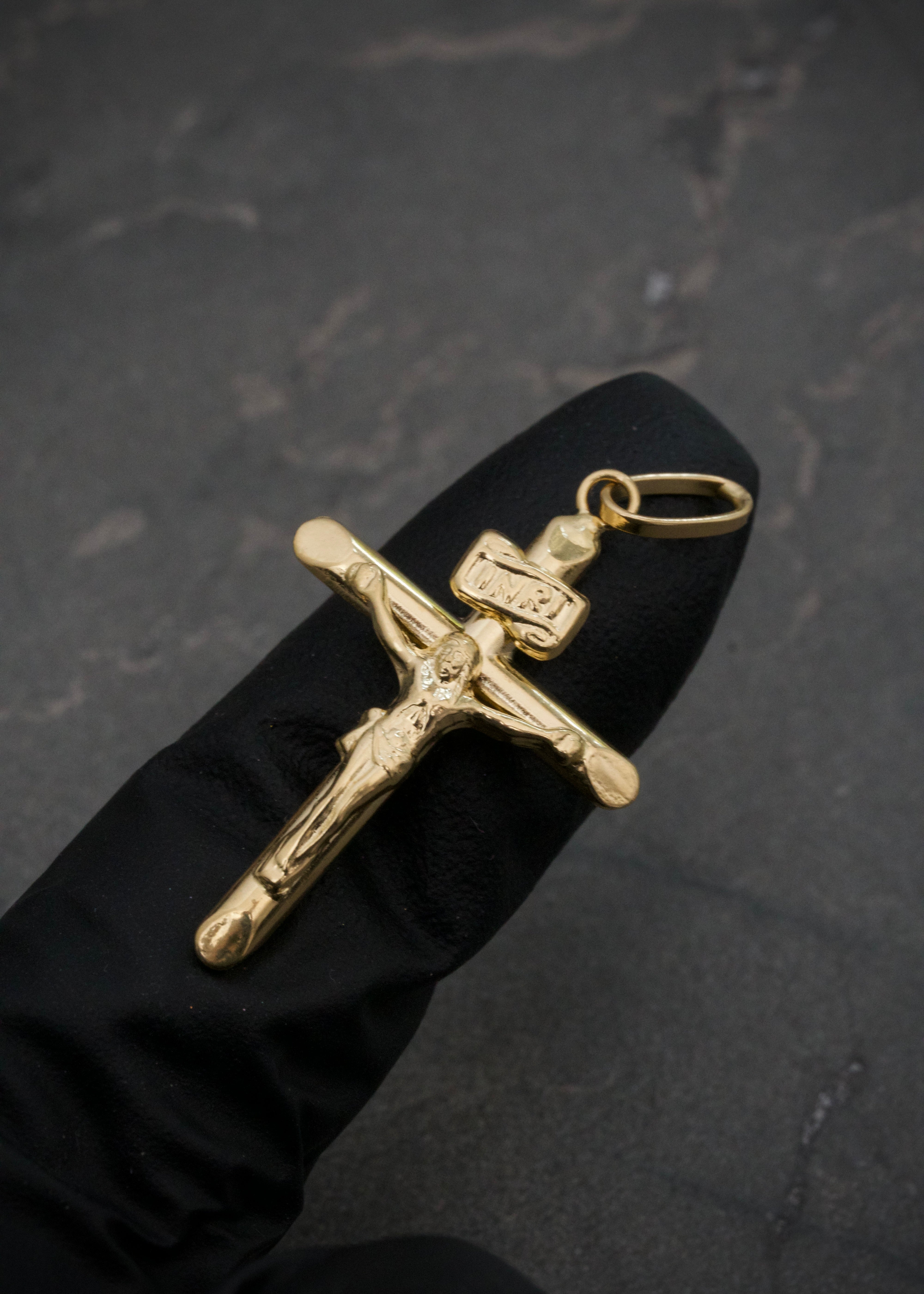 Dije cristo 1gr / Largo 3.4cm / Oro Amarillo Nac B