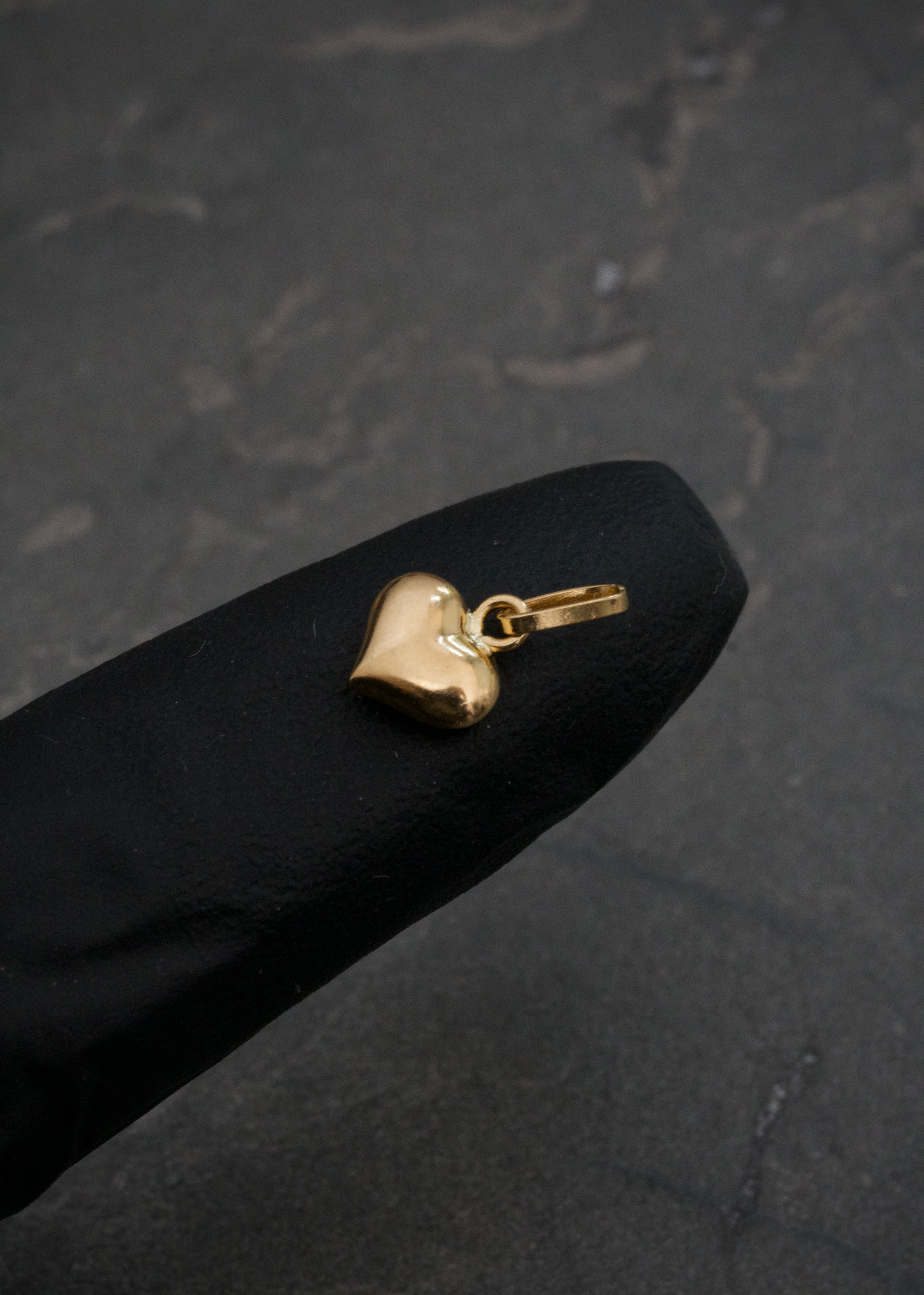 Dije corazon 0.2gr / Largo 1.2cm / Oro Amarillo Nac B