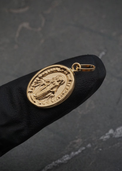 Dije virgen de la milagrosa 0.7gr / Largo 2.2cm / Oro Amarillo Nac P