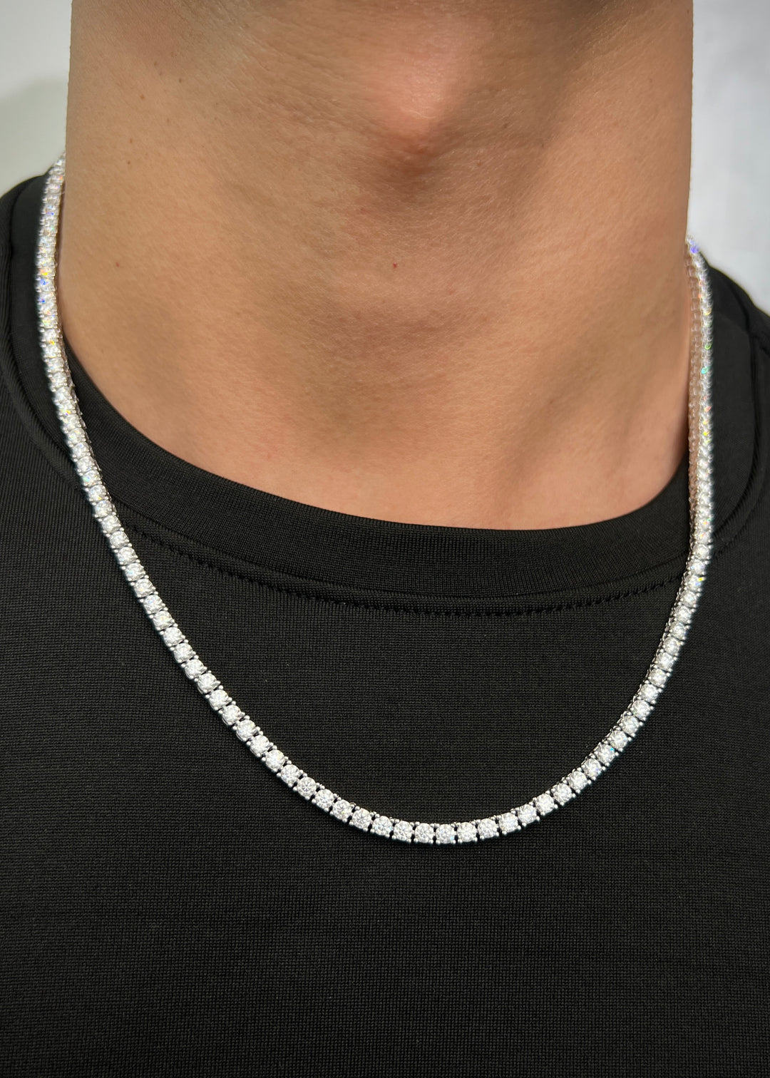 Cadena tenis con 1590pts de moissanita 28.4gr / Largo 55cm — — Plata