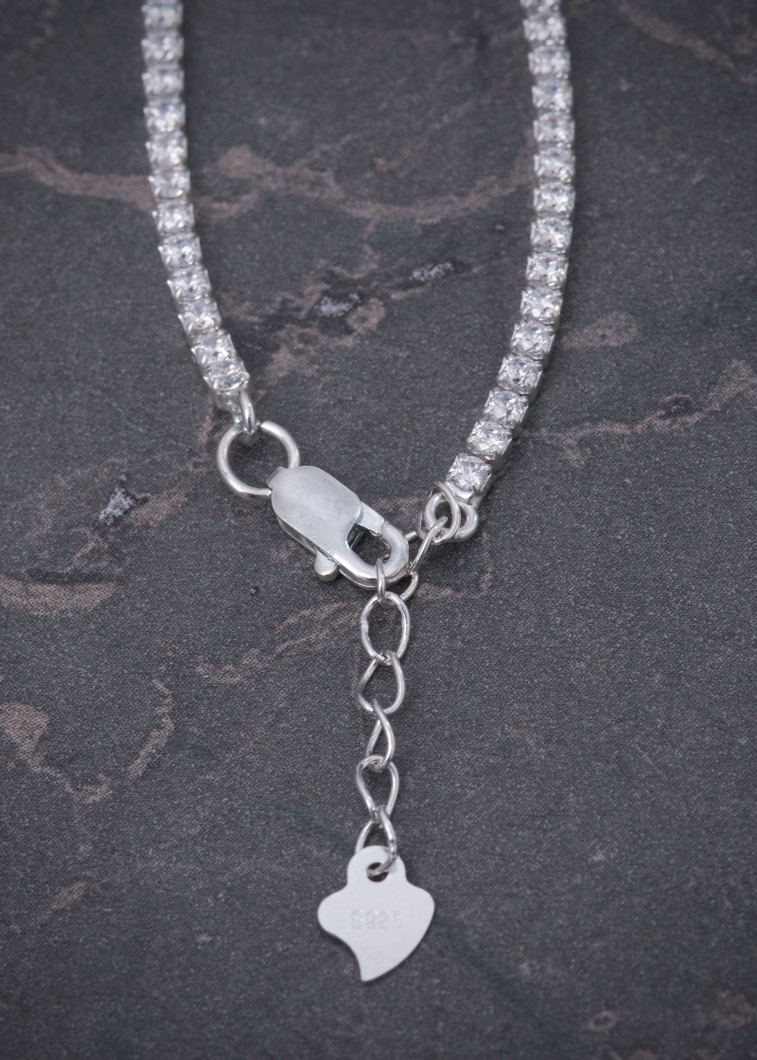 Pulso Tenis con swarovski blanco 3.35gr / Largo 18.5cm / Plata P