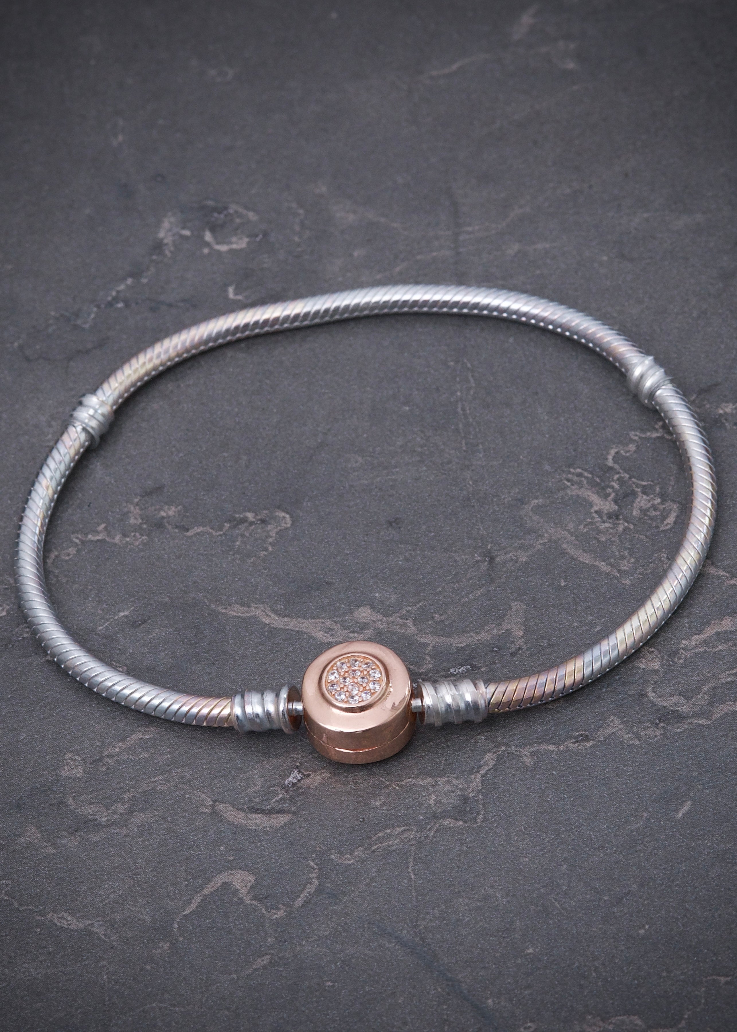 Pulso PD con swarovski blanco 15gr / Largo 19cm / Plata B