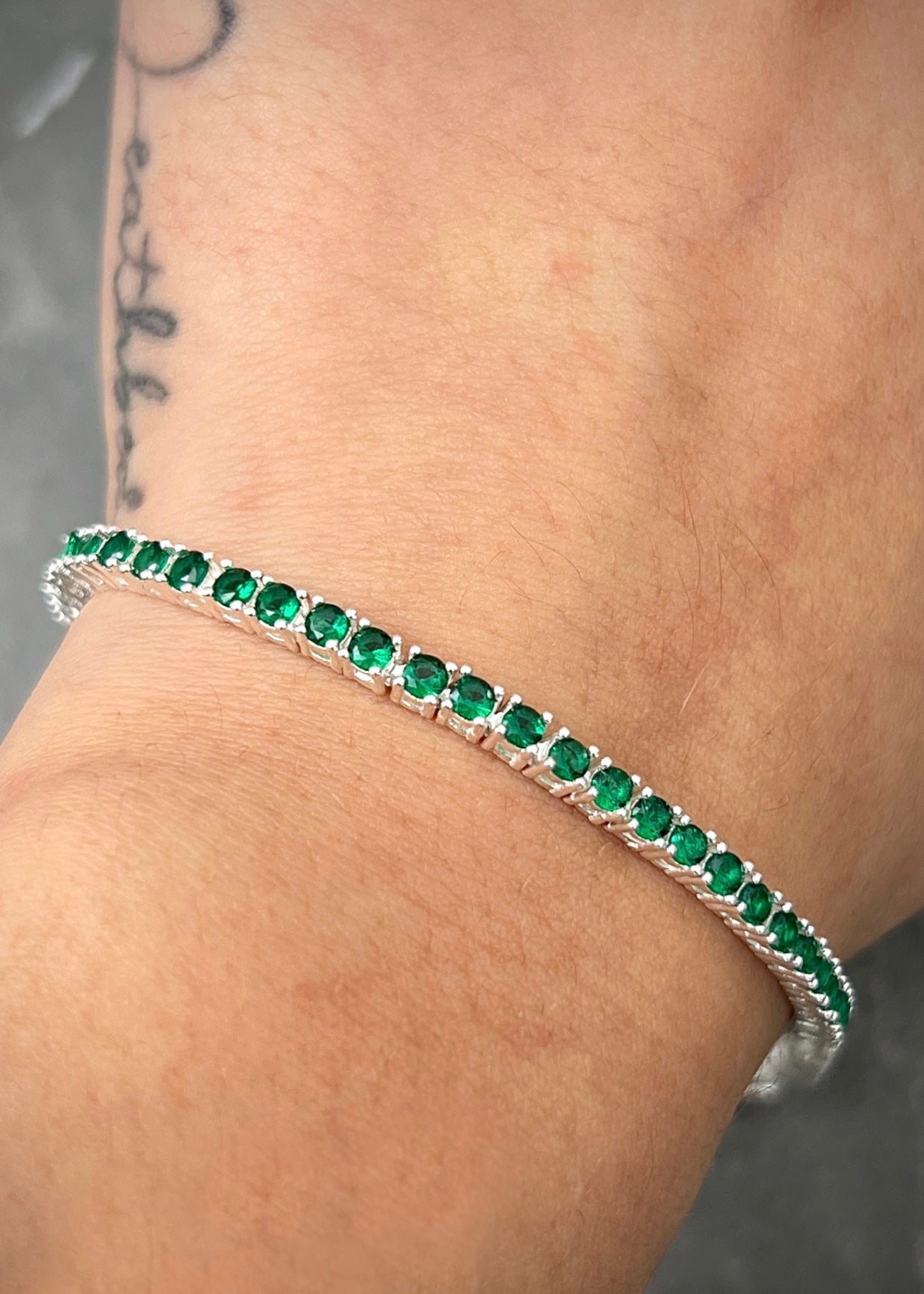 Pulso tenis con swarovski verde 8.55gr / Largo 18cm / Plata M