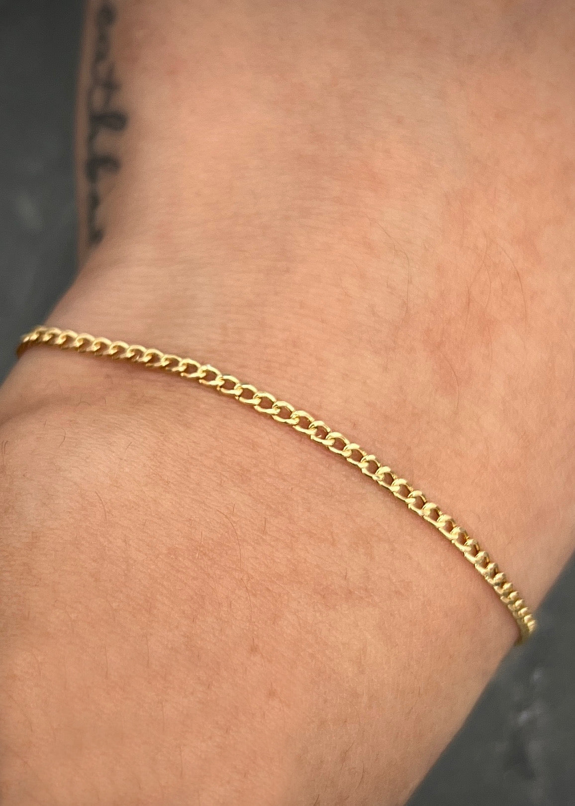 Pulso cubano 0.9gr / Largo 18cm / Oro Amarillo italy +2 P