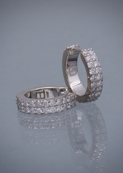 Candongas con 114pts de diamantes 5.25gr / Largo 1.3cm / Oro Blanco (Joya) M