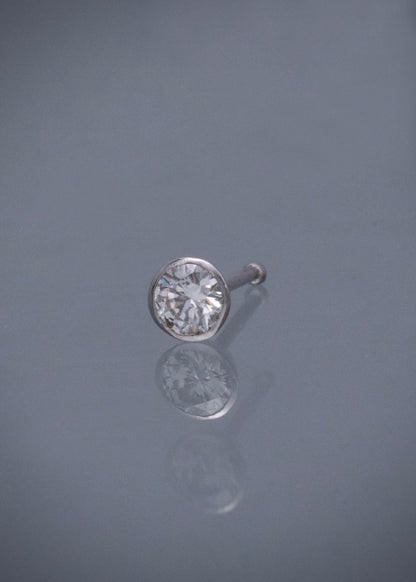 Piercing con 9pts de diamante 0.15gr — Oro Blanco