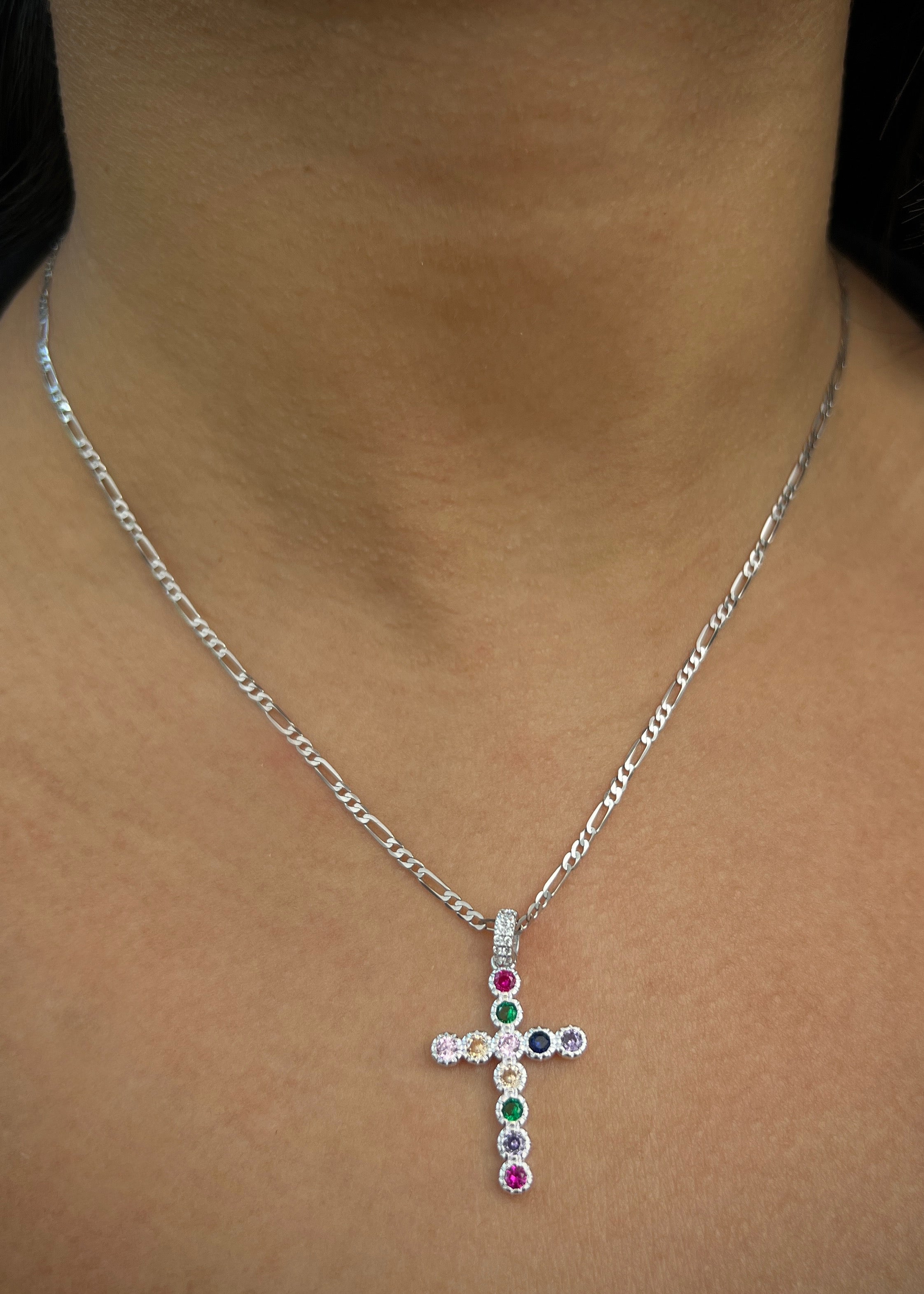 Dije cruz con swarovski multicolor 2.1gr / Largo 3cm / Plata P
