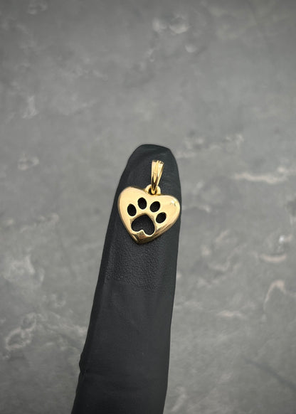 Dije huella de perro 1.35gr / Largo 1.6cm / Oro Amarillo Nac M