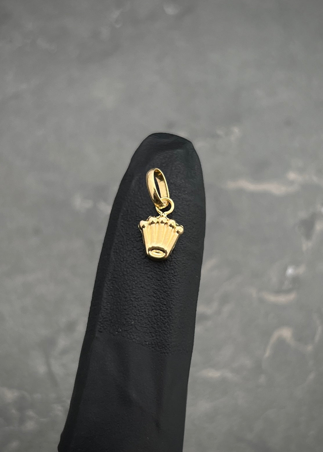 Dije de corona rx 0.3gr / Largo 1.3cm / Oro Amarillo Nac B