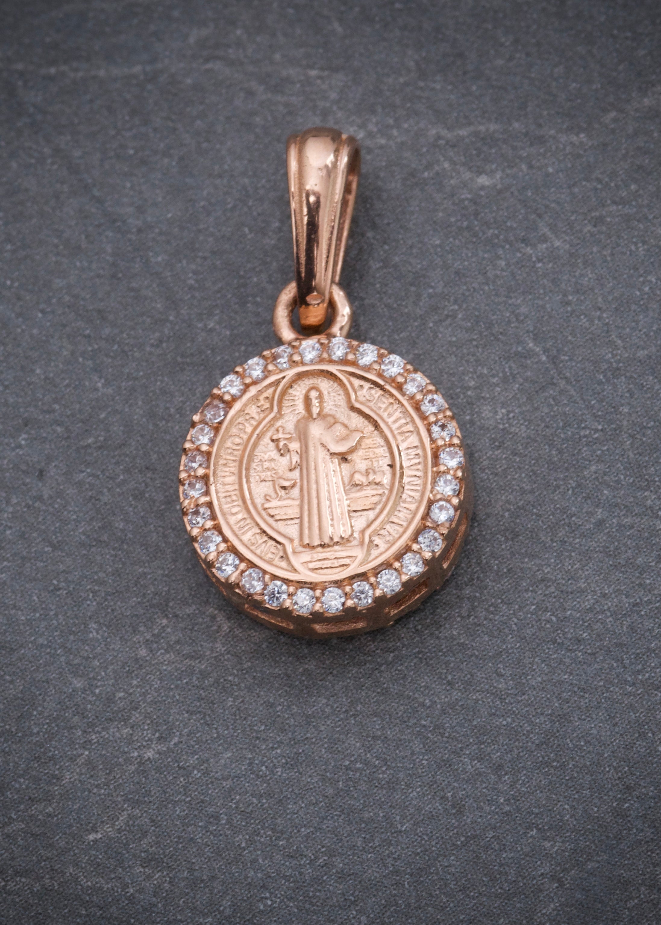 Dije san benito 3.1gr / Largo 2.1cm / Oro Rosado Nac B