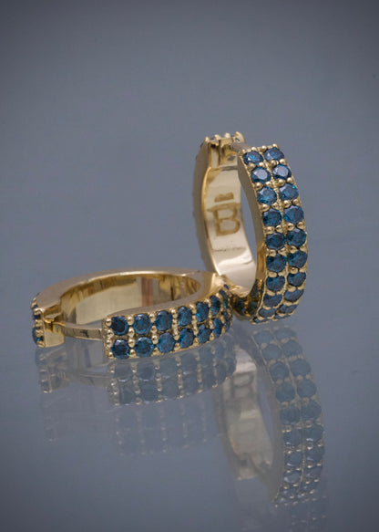 Candongas con 114pts de diamantes azules 5.95gr / Largo 1.3cm / Oro Amarillo (Joya) B