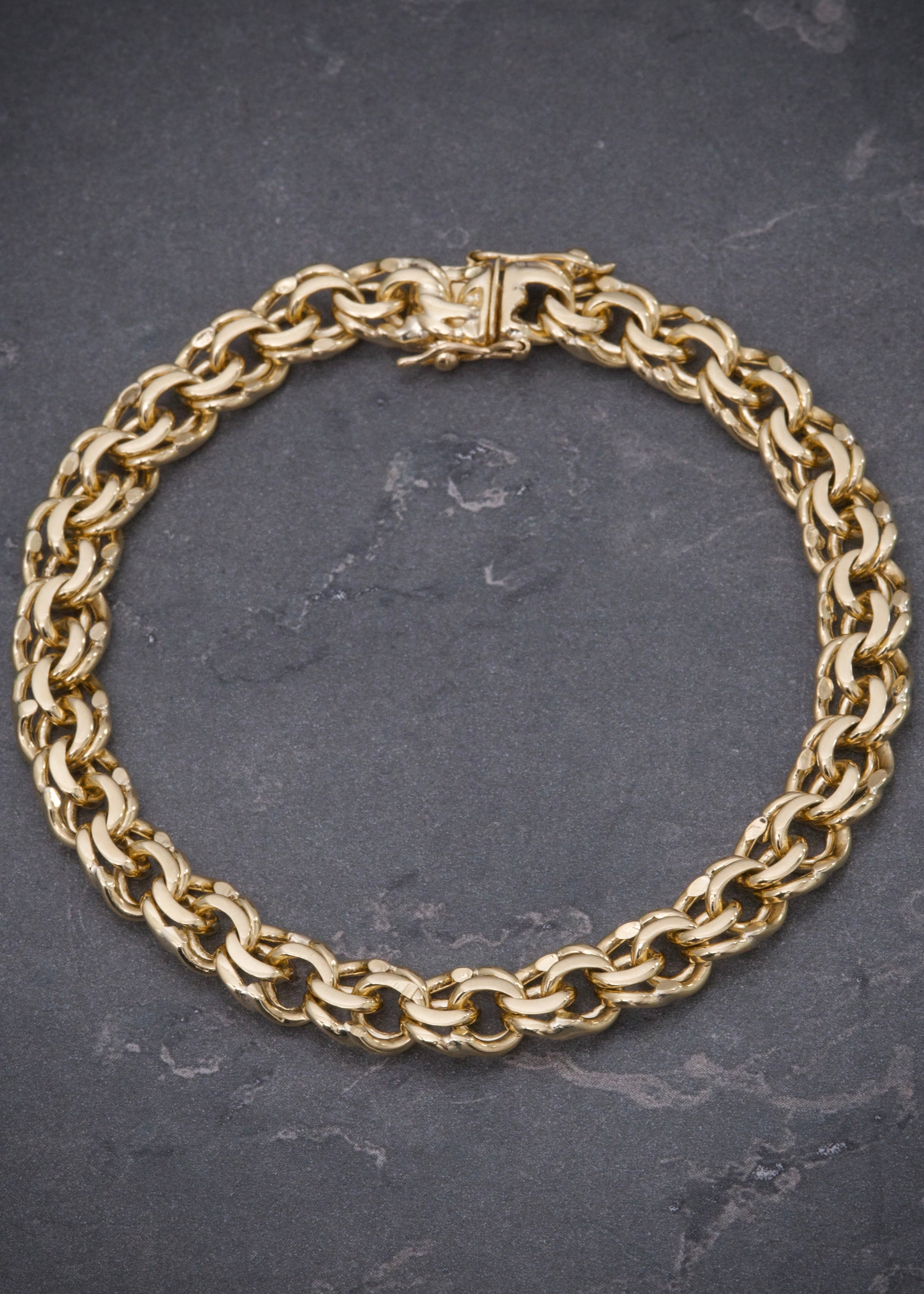 Pulso rustico 24.2gr / Largo 20.5cm / Oro Amarillo Nac M