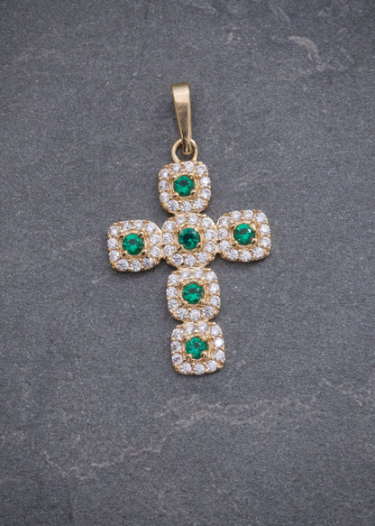 Dije Cruz con Swarovski Blanco y Verde 1.85gr / 3cm / 16mm — Oro Amarillo