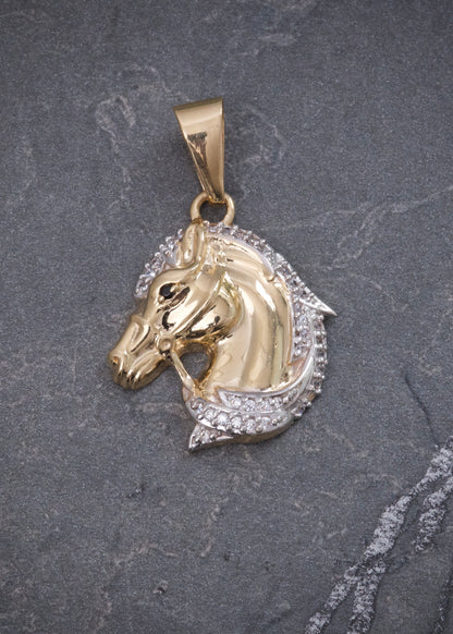 Dije Caballo con Swarovski Blanco 2.9gr / 3cm / 20mm — Oro Amarillo