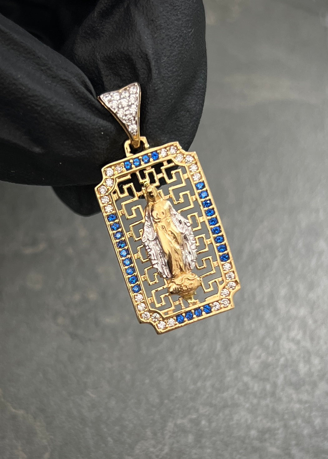 Dije Virgen de la Milagrosa con Swarovski Azul 3gr / 3cm / 13mm — Oro Amarillo