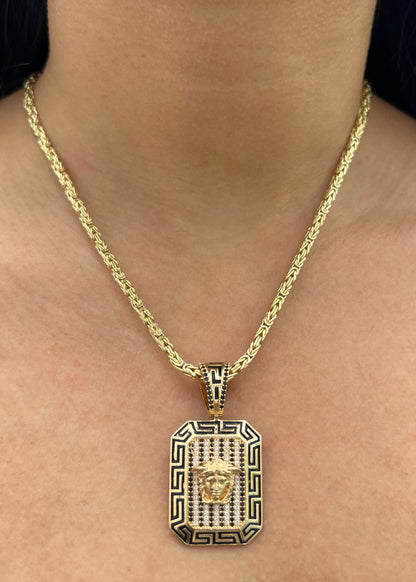 Dije Medusa con Swarovski Negro 11.75gr / 4.4cm / 23mm — Oro Amarillo