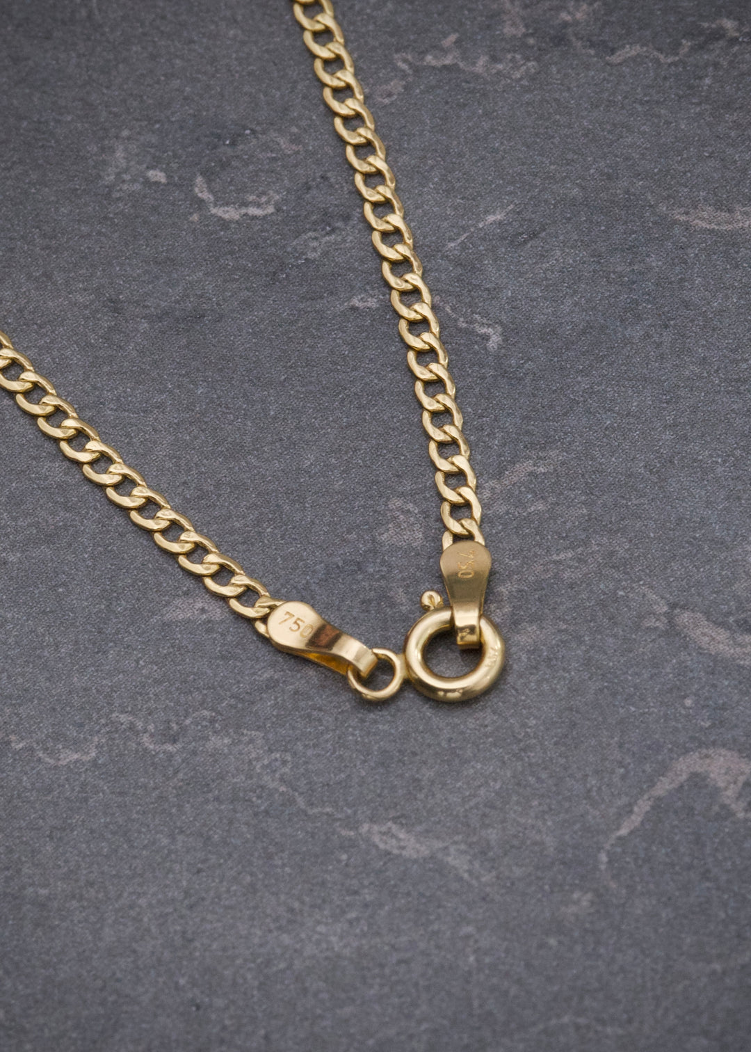 Cadena Cubana 2.5gr / 60cm / 2.1mm — Oro Amarillo