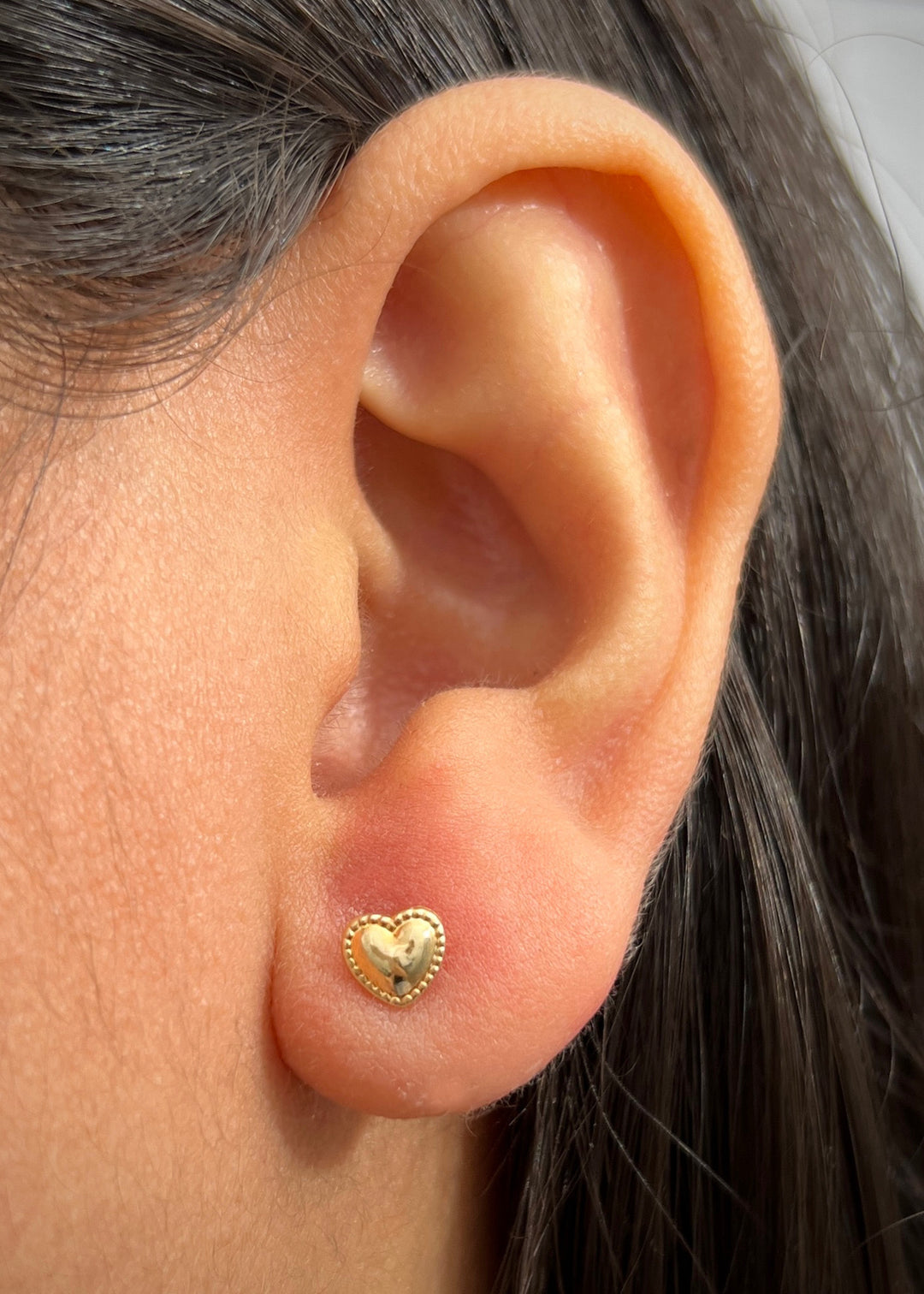 Topos Corazon con Detalle 0.7gr / 0.6cm / 8mm — Oro Amarillo