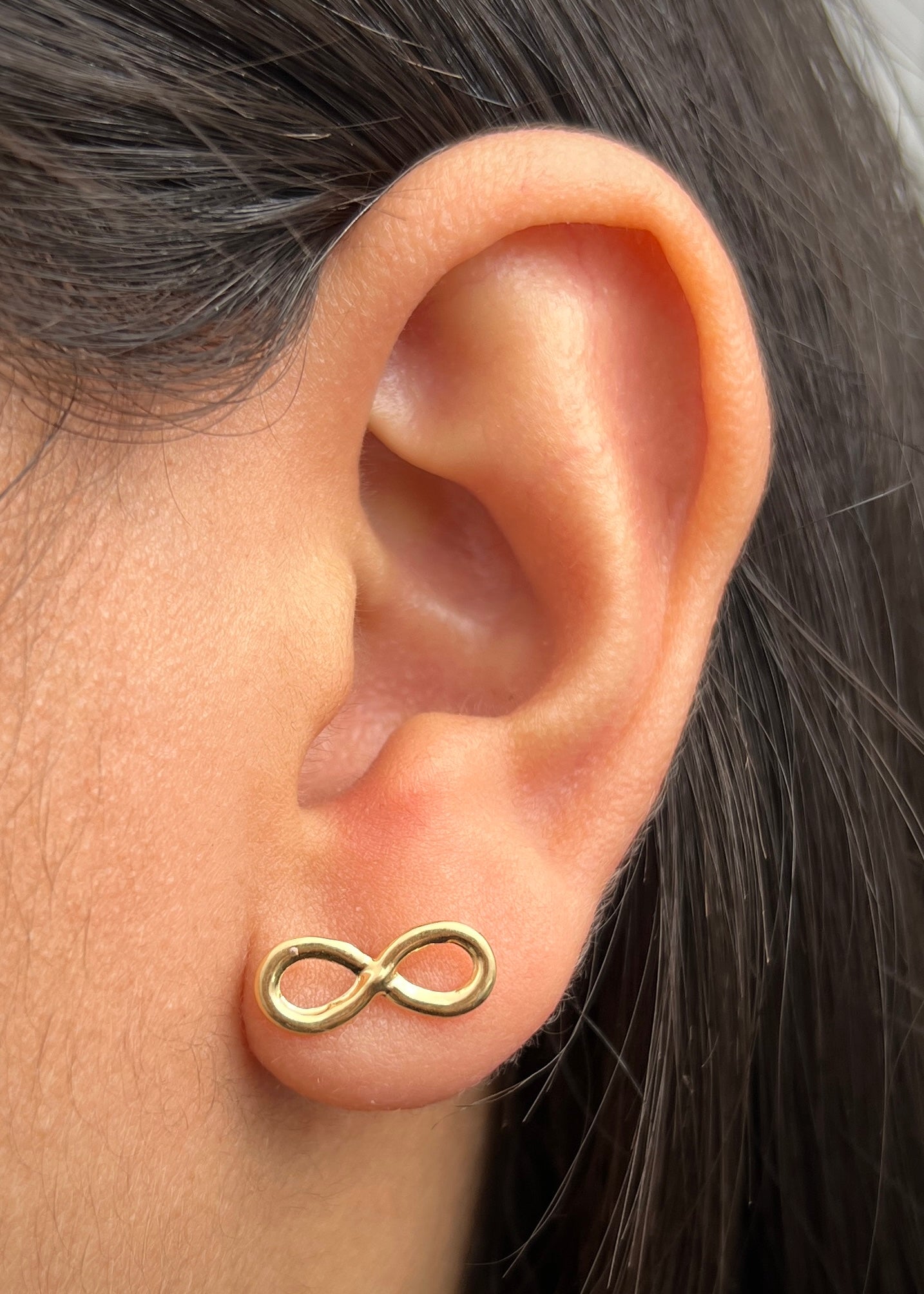 Topos infinito 0.8gr / Largo 0.6cm — Oro Amarillo