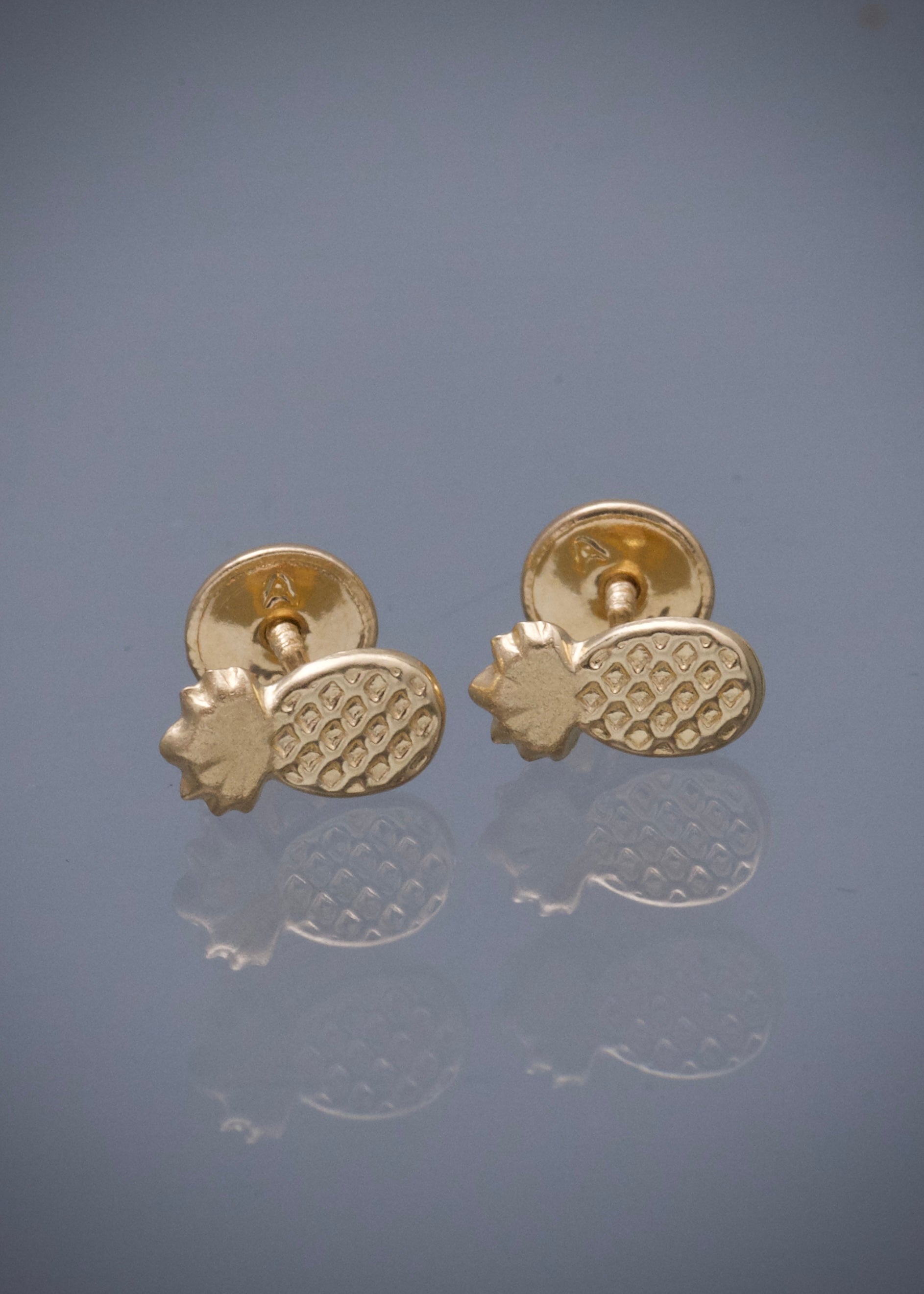 Topos piña 0.6gr / Largo 0.8cm — Oro Amarillo