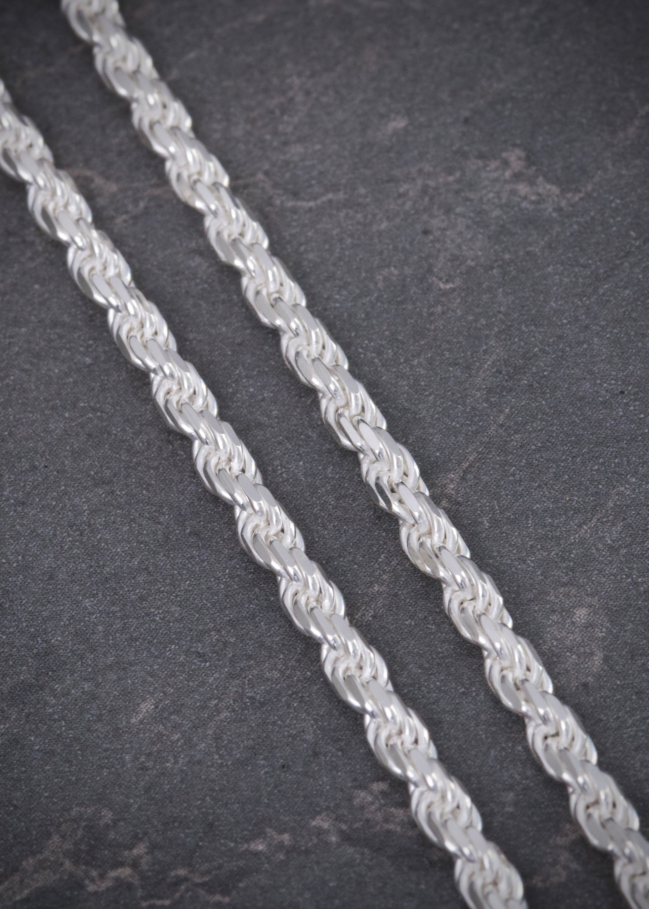 Cadena lazo 18.3gr / Largo 70cm / — — Plata