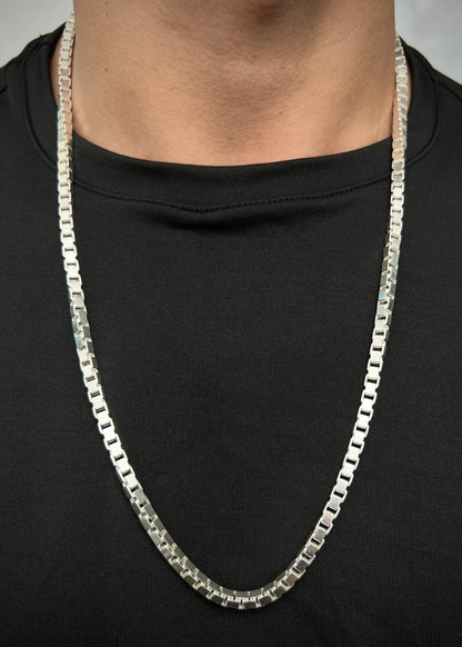 Cadena veneciana 79.9gr / Largo 70cm / — — Plata