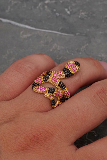Anillo serpiente con swarovski multicolor 7.1gr / Talla 6 3/4 — Oro Amarillo
