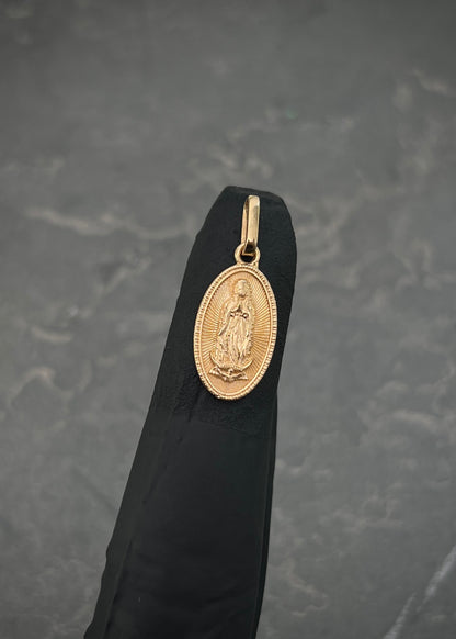 Dije Virgen de Guadalupe 1.05gr / 2.3cm / 9.2mm — Oro Amarillo
