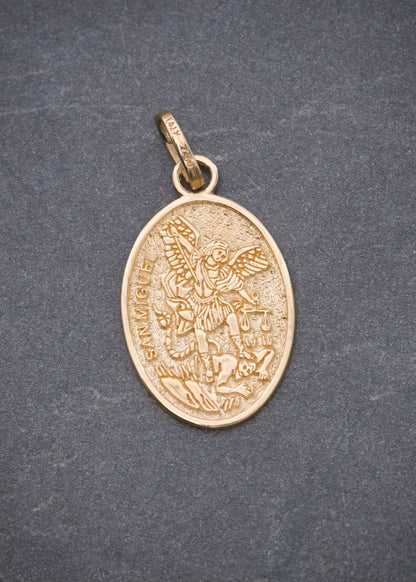 Dije Arcangel San Miguel 2gr / 2.7cm / 13mm — Oro Amarillo