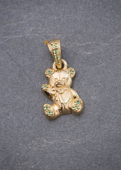 Dije Oso con Swarovski Verde 1.35gr / 1.7cm / 9mm — Oro Amarillo