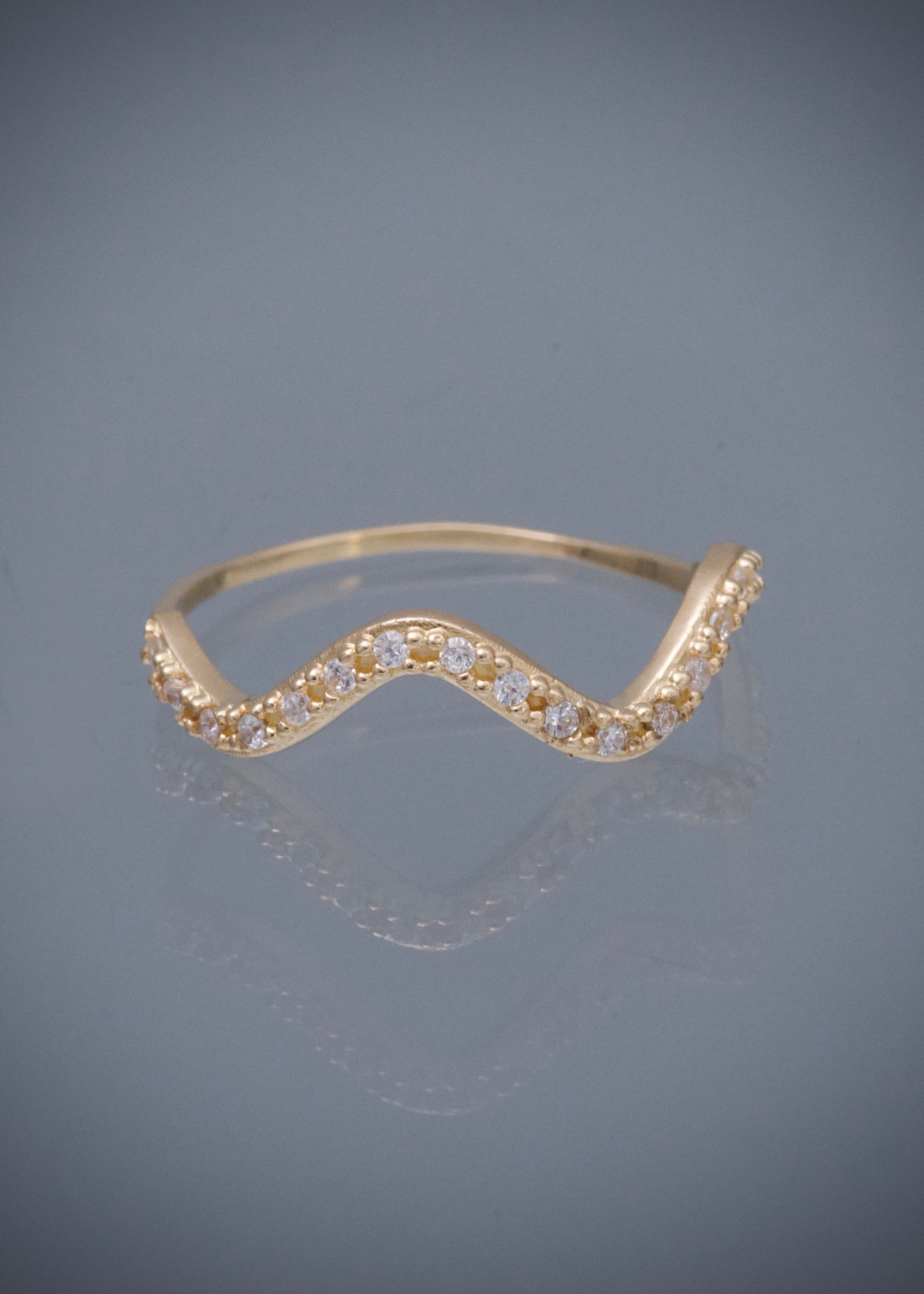 Anillo con swarovski blanco 1.2gr / TALLA 7 3/4 / Oro Amarillo Nac B