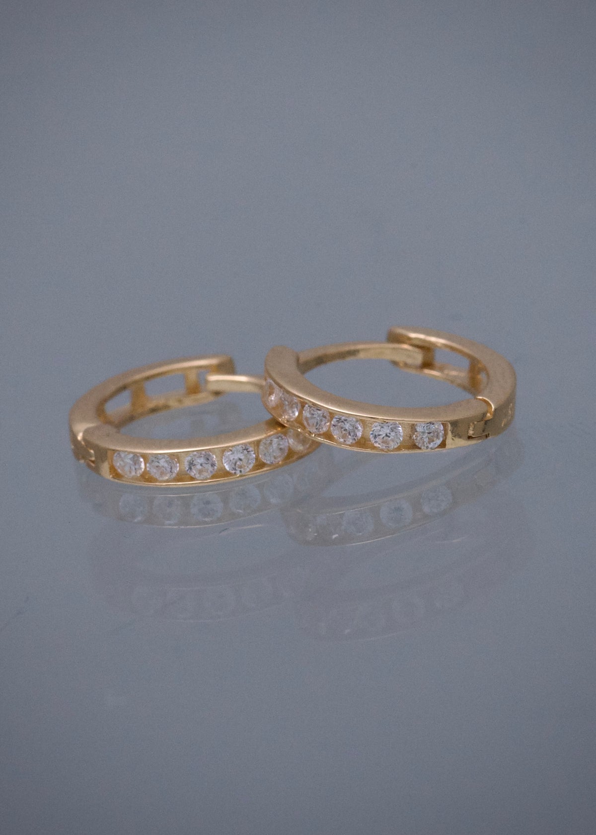 Candongas con Swarovskis Blancos 2gr / 1.2cm / 2.2mm — Oro Amarillo