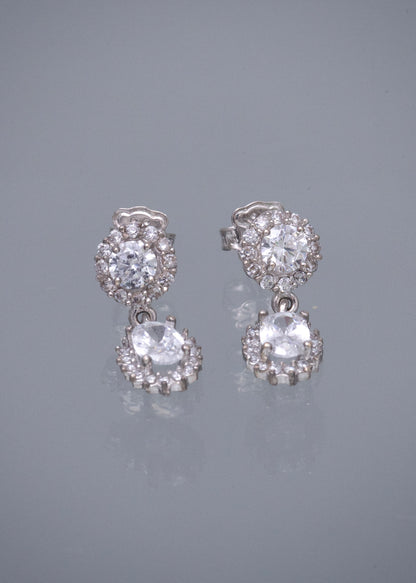 Topos con Swarovskis Blancos 2.8gr / 1.8cm / 7mm — Oro Blanco