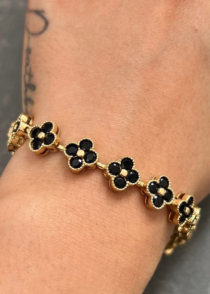 Pulso Flor con Swarovski Negro 18.6gr / 19.5cm / 10mm — Oro Amarillo