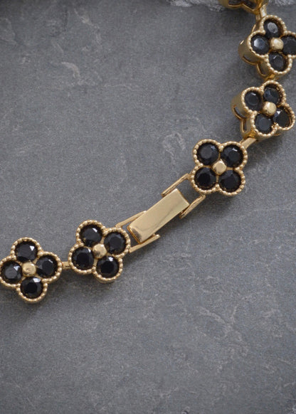 Pulso Flor con Swarovski Negro 18.6gr / 19.5cm / 10mm — Oro Amarillo