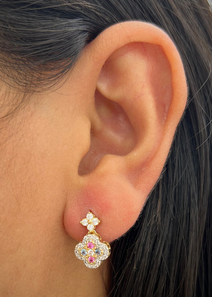 Topos Flor con Swarovski Multicolor 2.95gr / 1.5cm / 9.8mm — Oro Amarillo