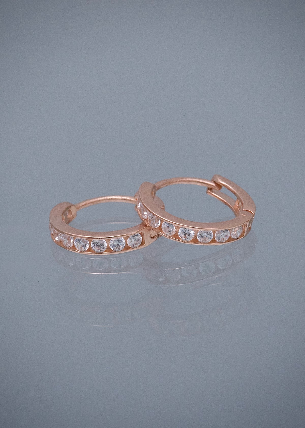 Candongas con Swarovskis Blancos 1.1gr / 1.1cm / 1.9mm — Oro Rosado