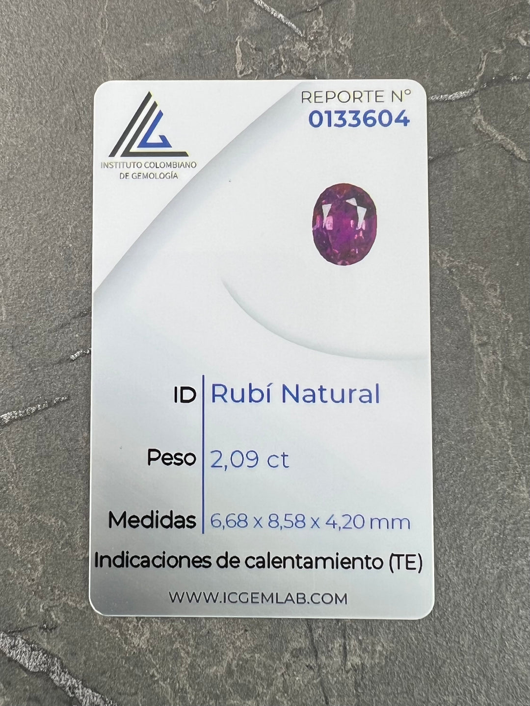 rubie ovalado 209pts