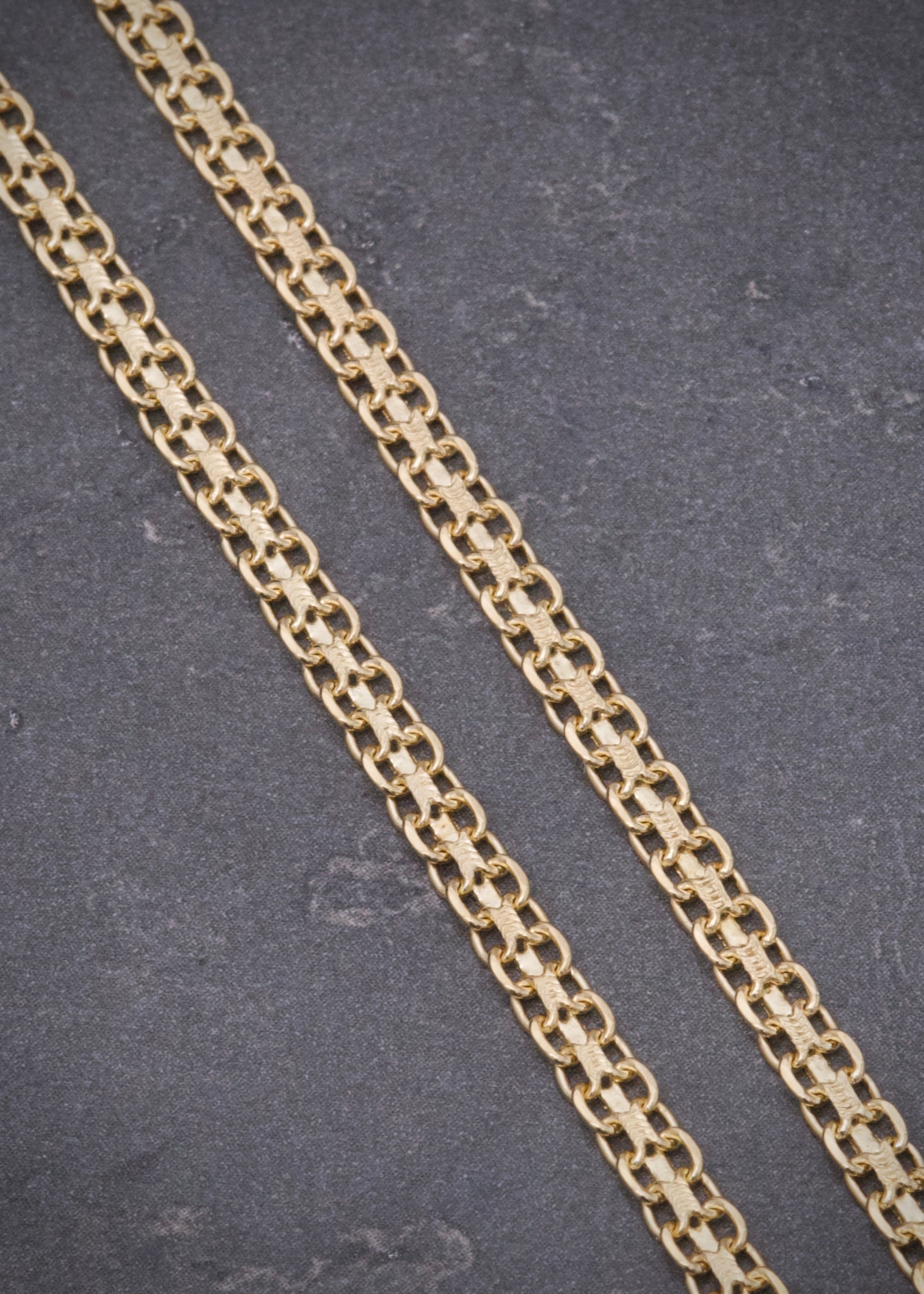 Cadena China 11.8gr / 60cm / 3.4mm — Oro Amarillo