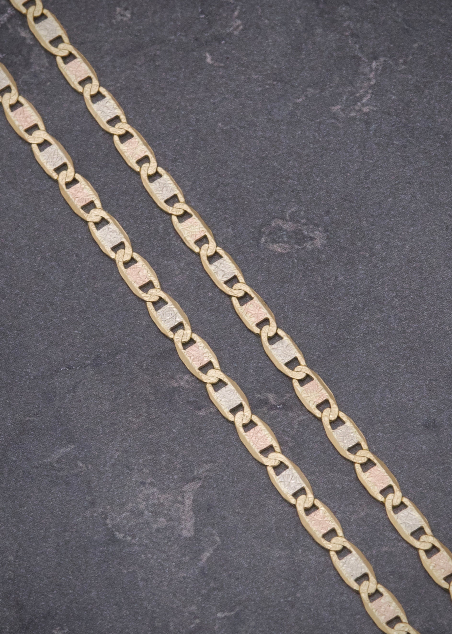 Cadena Plana 5.25gr / 45cm / 2.6mm — Tres Oros