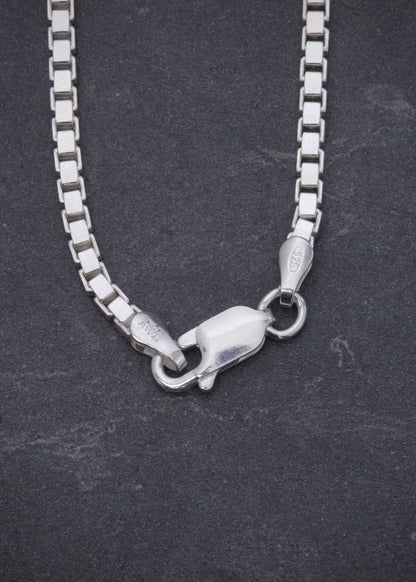 Cadena veneciana 20.95gr / Largo 60cm / — — Plata